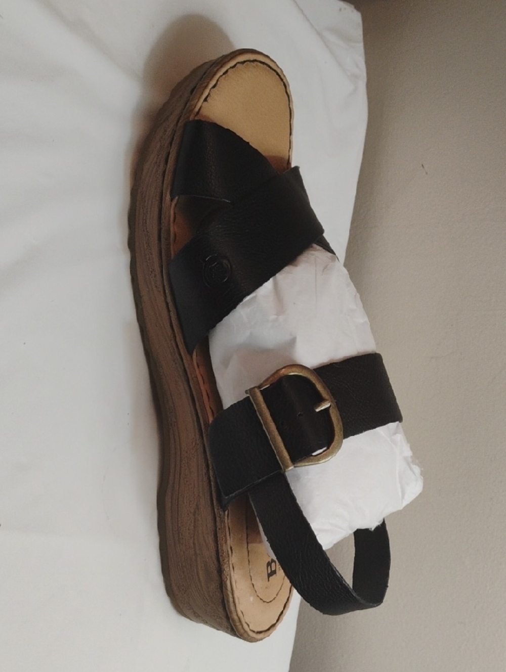 Born Black Leather Cross-Strap Women's Sandals - Picture 3 of 4